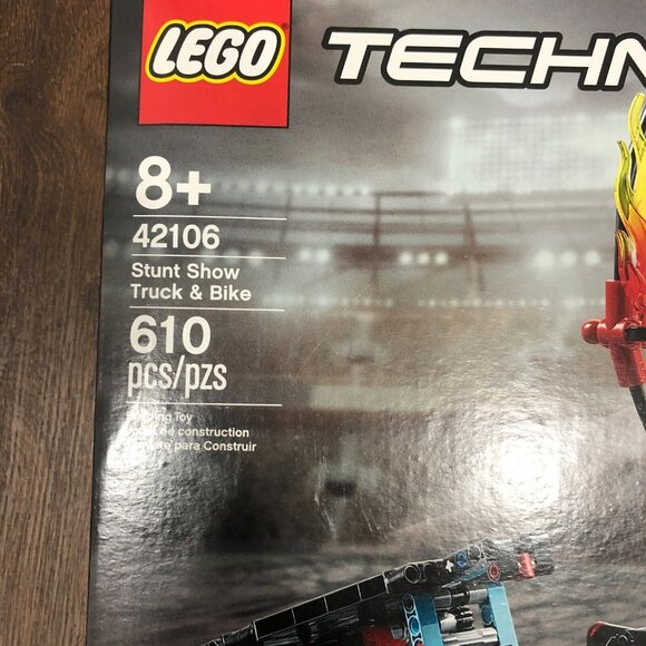 LEGO Technic 42106 - Stunt Show Truck & Bike - 610 Pcs - Sealed RETIRED - Picture 2 of 8